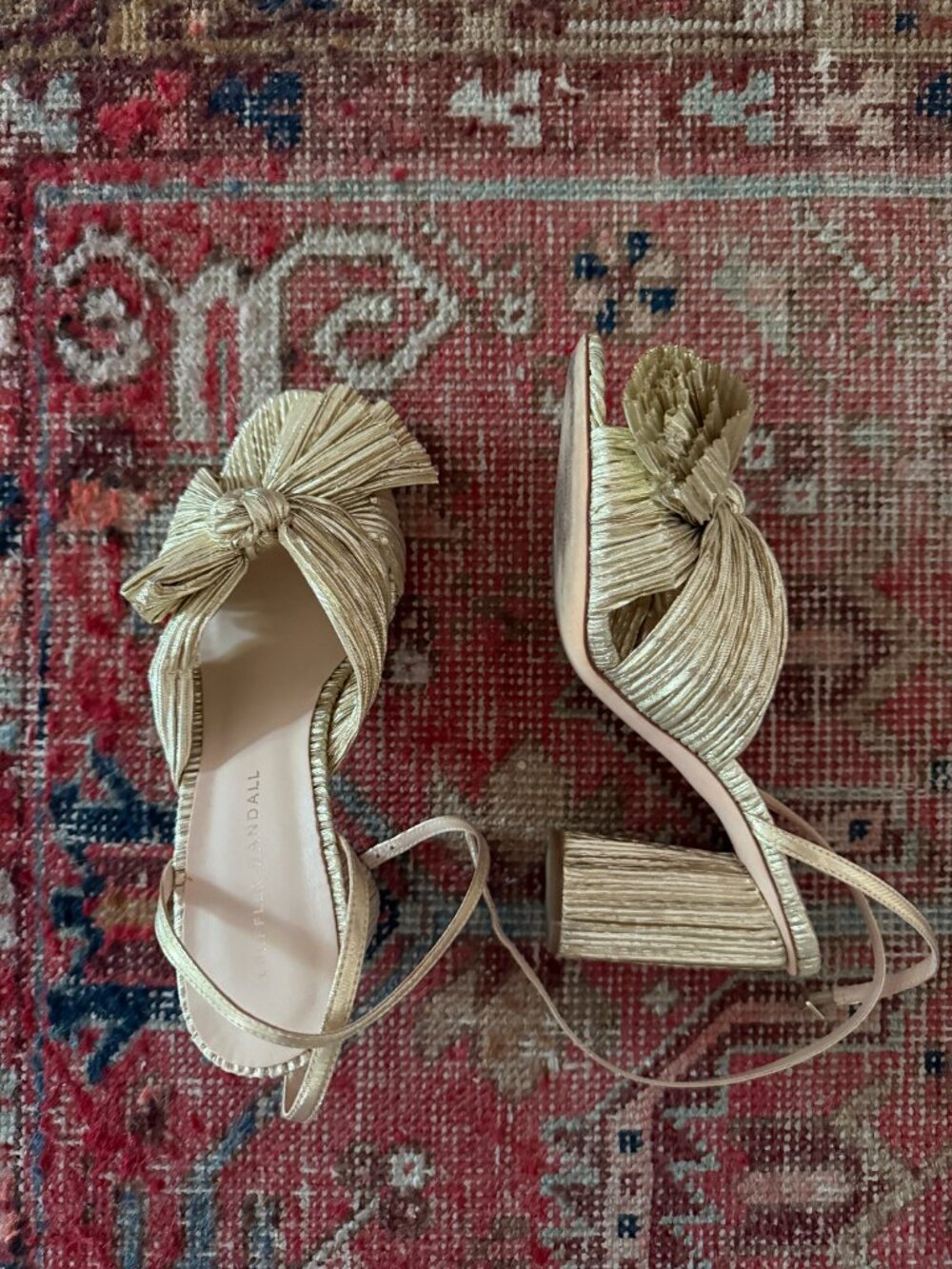 Loeffler Randall Camellia Gold Bow Heels Size 8 | Excellent condition - Picture 2 of 5